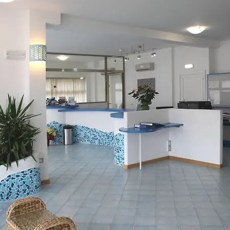 Buganvillea Apartahotel