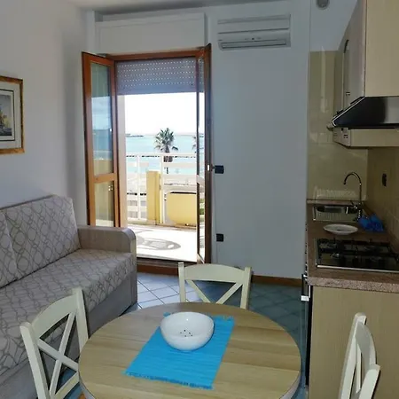 Buganvillea Apartmanhotel 3*