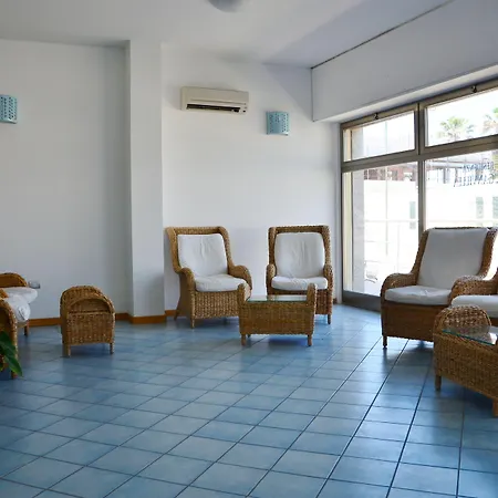 Apart Otel Buganvillea 3*