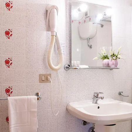 Buganvillea Apartmanhotel 3*